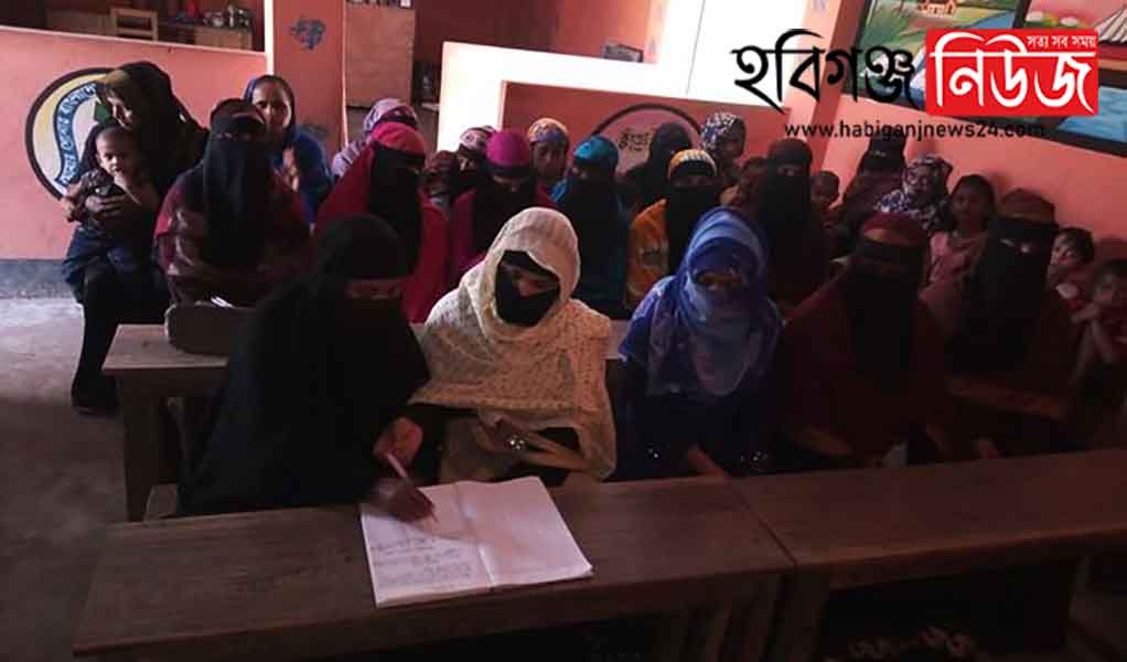 চুনারুঘাটের অগ্রণী আইডিয়াল স্কুলে মা সমাবেশ অনুষ্ঠিত চুনারুঘাটের অগ্রণী আইডিয়াল স্কুলে মা সমাবেশ অনুষ্ঠিত ২