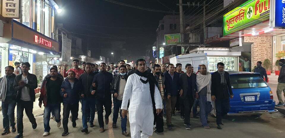 জনতার ভালবাসায় সিক্ত হলেন নৌকার কান্ডারী আতাউর রহমান সেলিম জনতার ভালবাসায় সিক্ত হলেন নৌকার কান্ডারী আতাউর রহমান সেলিম