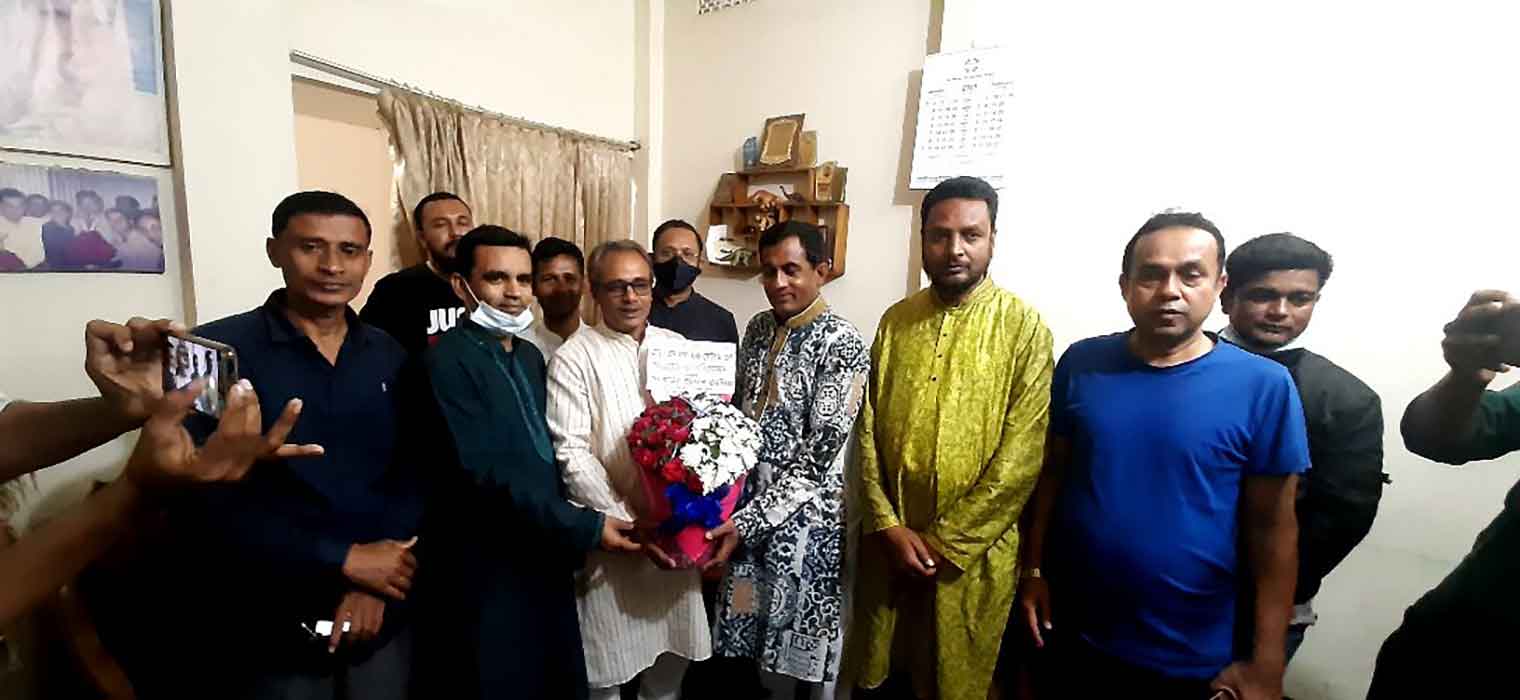 নব নির্বাচিত মেয়র সেলিমের সাথে আইনজীবীদের শুভেচ্ছা বিনিময় Ataour Rahman Selim 2 2