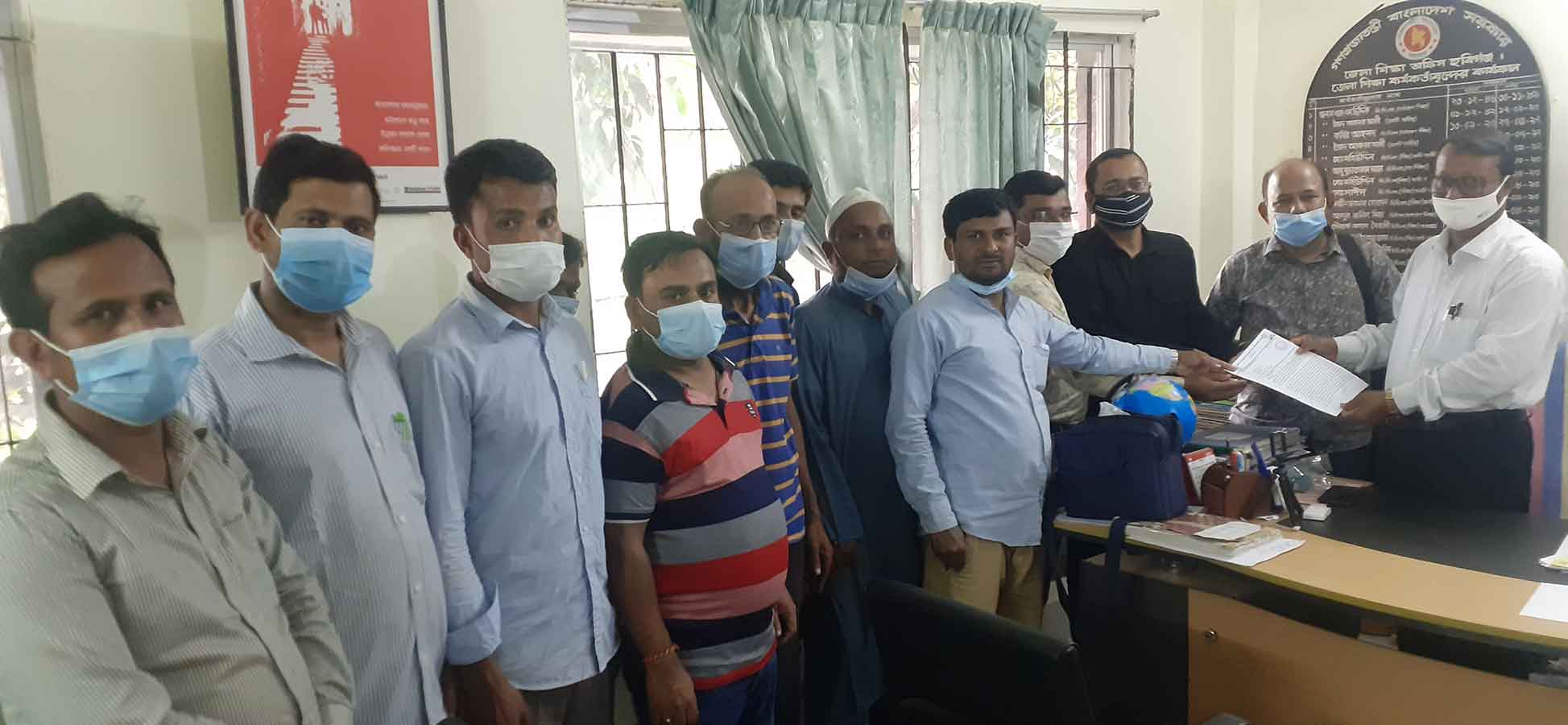 বেসরকারি শিক্ষা প্রতিষ্ঠান তৃতীয় শ্রেণি কর্মচারী পরিষদ হবিগঞ্জ জেলা শাখার প্রধানমন্ত্রীর বরাবর স্মারকলিপি প্রদান বেসরকারি শিক্ষা প্রতিষ্ঠান তৃতীয় শ্রেণি কর্মচারী পরিষদ হবিগঞ্জ জেলা শাখা 3