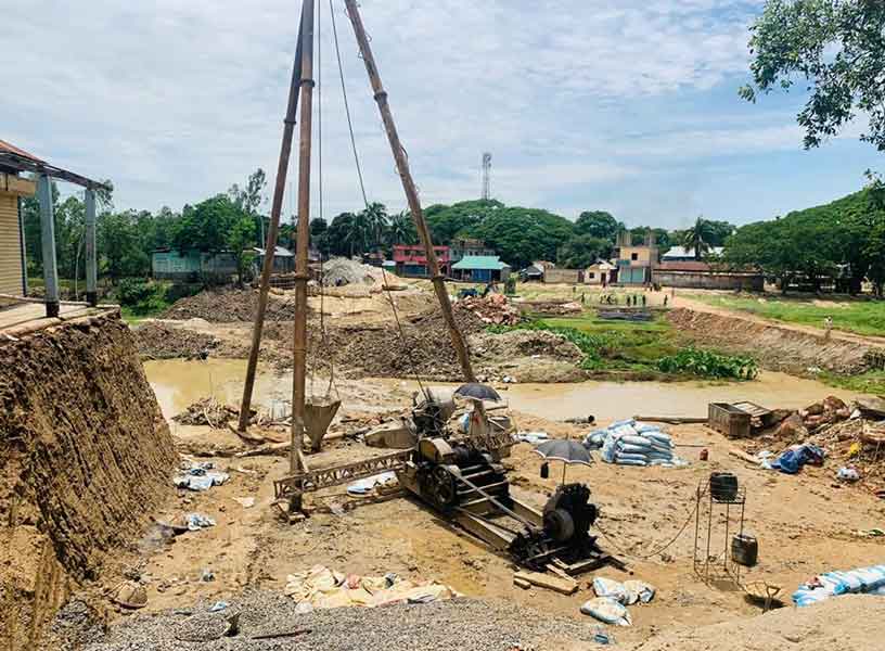 সুতাং নদীর উপর ব্রীজ নির্মাণ