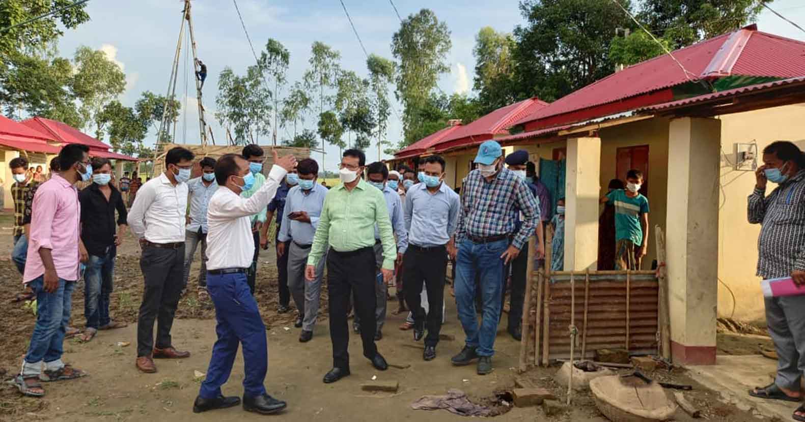 মাধবপুর ও বাহুবলে নির্মাণাধীন আশ্রয়ণ প্রকল্প পরিদর্শন করলেন বিভাগীয় কমিশনার মাধবপুর ও বাহুবলে নির্মাণাধীন আশ্রয়ণ প্রকল্প