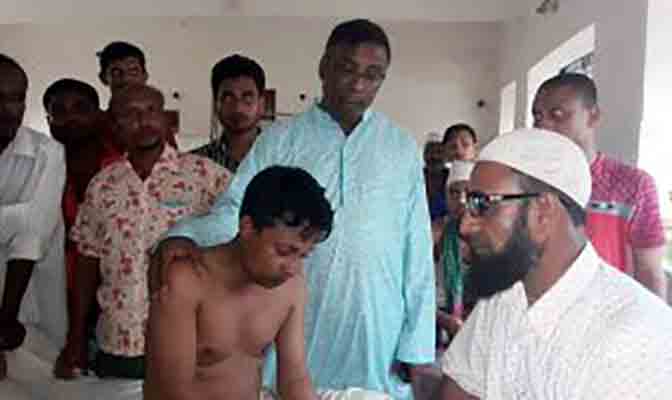 চুনারুঘাটে মাদক ব্যবসায়ীদের হামলার শিকার সাংবাদিক নাসির চুনারুঘাটে মাদক ব্যবসায়ীদের হামলার শিকার সাংবাদিক নাসির