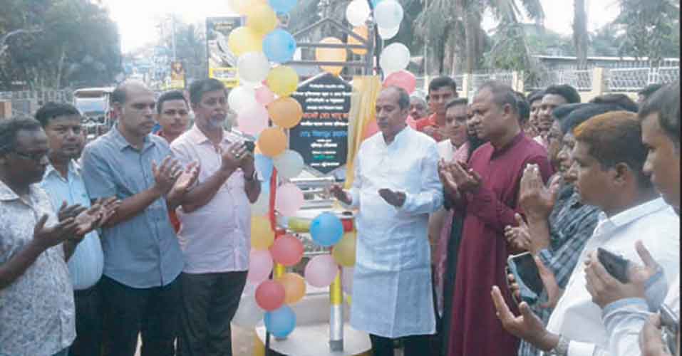 শহরে সৌন্দর্য বর্ধন কাজের উদ্বোধন করলেন এমপি আবু জাহির