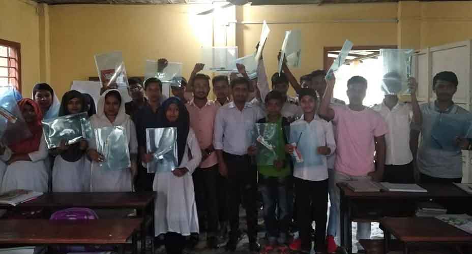 ফুলকুঁড়ি আসর হবিগঞ্জ শাখার পরীক্ষার উপকরণ বিতরণ