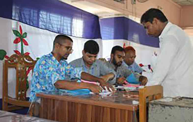 শায়েস্তাগঞ্জে-ব্যবসায়ী-কল্যাণ-সমিতির-ভোট-গ্রহণ-শুরু শায়েস্তাগঞ্জে-ব্যবসায়ী-কল্যাণ-সমিতির-ভোট-গ্রহণ-শুরু