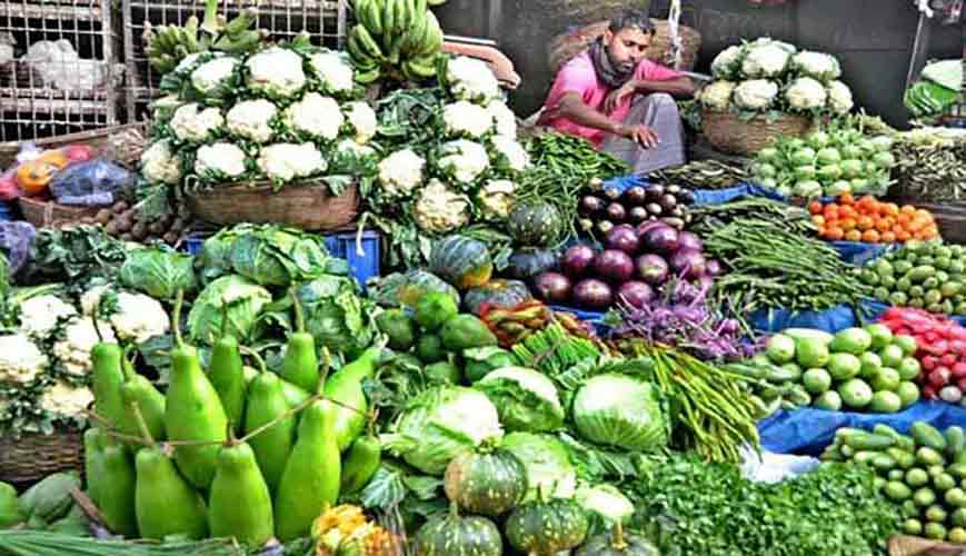 শায়েস্তাগঞ্জের বাজারে আগাম শীতের সবজি