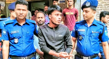 সদর হাসপাতাল থেকে এক দালাল আটক