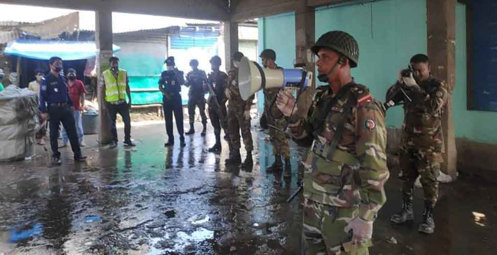 করোনা ভাইরাস সংক্রমন রোধে মাধবপুরে সেনাবাহিনীর মাইকিং