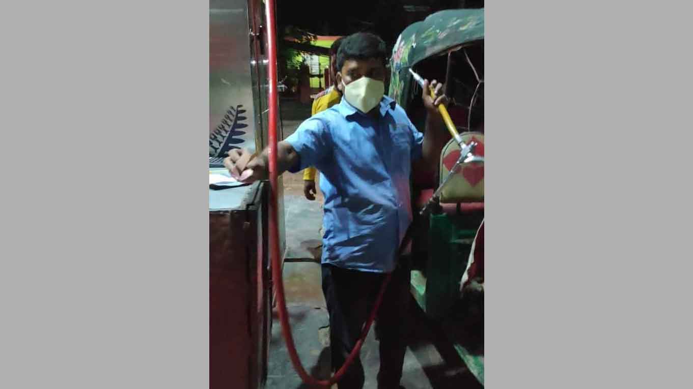 মাধবপুরে সরকারী আদেশ মানছে না ফিলিং ষ্টেশনগুলো