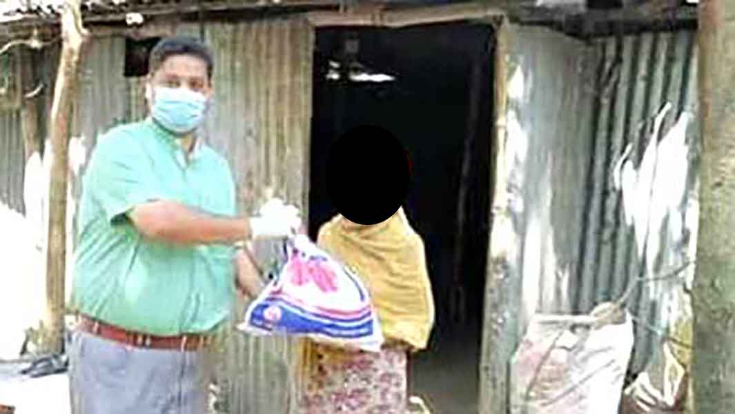 শায়েস্তাগঞ্জে-সমন্বয়হীন-ত্রাণ-বিতরণ শায়েস্তাগঞ্জে সমন্বয়হীন ত্রাণ বিতরণ