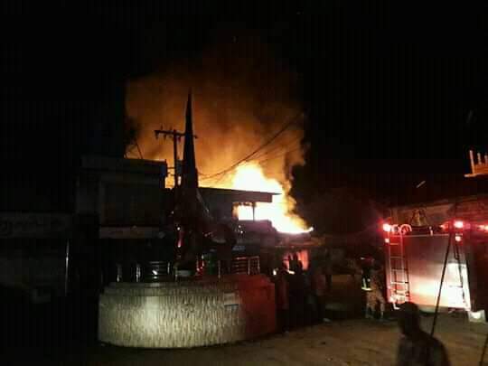 চুনারুঘাট মধ্য বাজারে গভীর রাতে ভয়াবহ অগ্নিকান্ড!