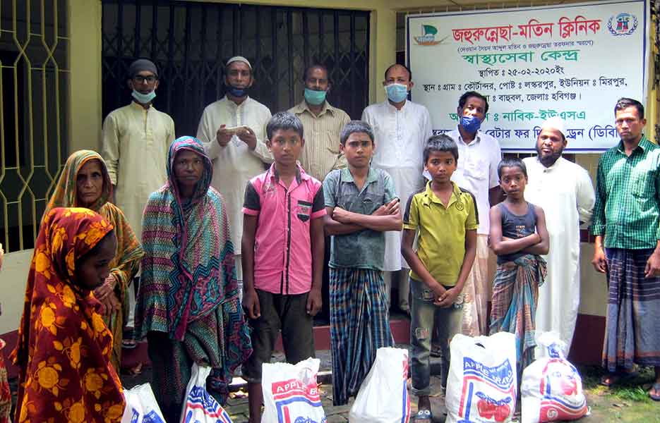 বাহুবলে-দুস্থদের-মাঝে-ত্রান-বিতরণ বাহুবলে দুস্থদের মাঝে ত্রান বিতরণ