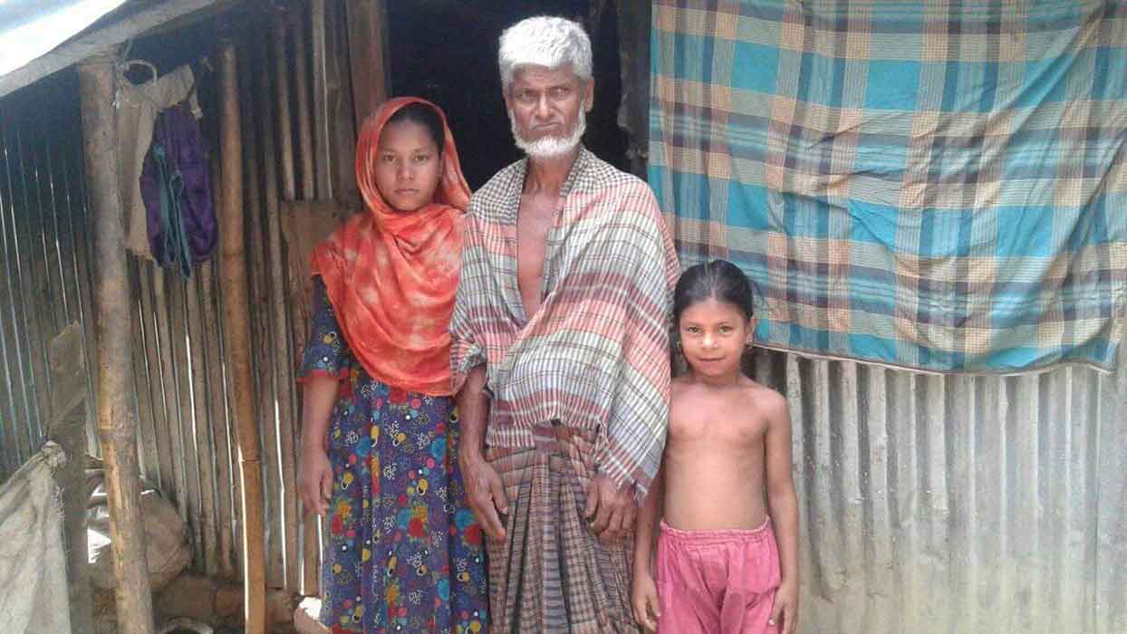 মাধবপুরে-করোনায়-কর্মহীন-বাকপ্রতিবন্ধী-শমসের মাধবপুরে করোনায় কর্মহীন বাকপ্রতিবন্ধী শমসের