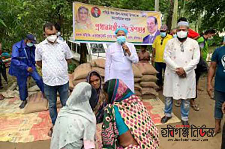 লাখাইয়ের-১-হাজার-৬০০-পরিবার-পেল-প্রধানমন্ত্রীর-উপহার-১ সদর ও লাখাইয়ের ১ হাজার ৬০০ পরিবার পেল প্রধানমন্ত্রীর উপহার