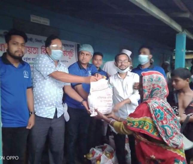 আজমিরীগঞ্জে তাসনুভা শামিম ফাউন্ডেশনের খাদ্য সহায়তা