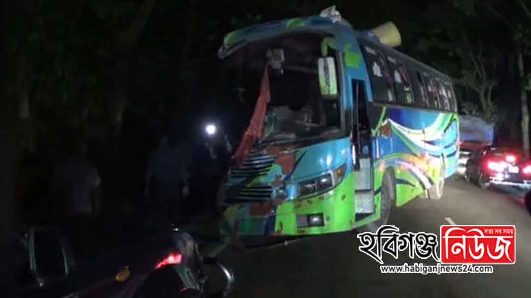 শায়েস্তাগঞ্জে-বাস-ট্রাকের-মুখোমুখি-সংঘর্ষে-নিহত-১ শায়েস্তাগঞ্জে বাস-ট্রাকের মুখোমুখি সংঘর্ষে নিহত ১