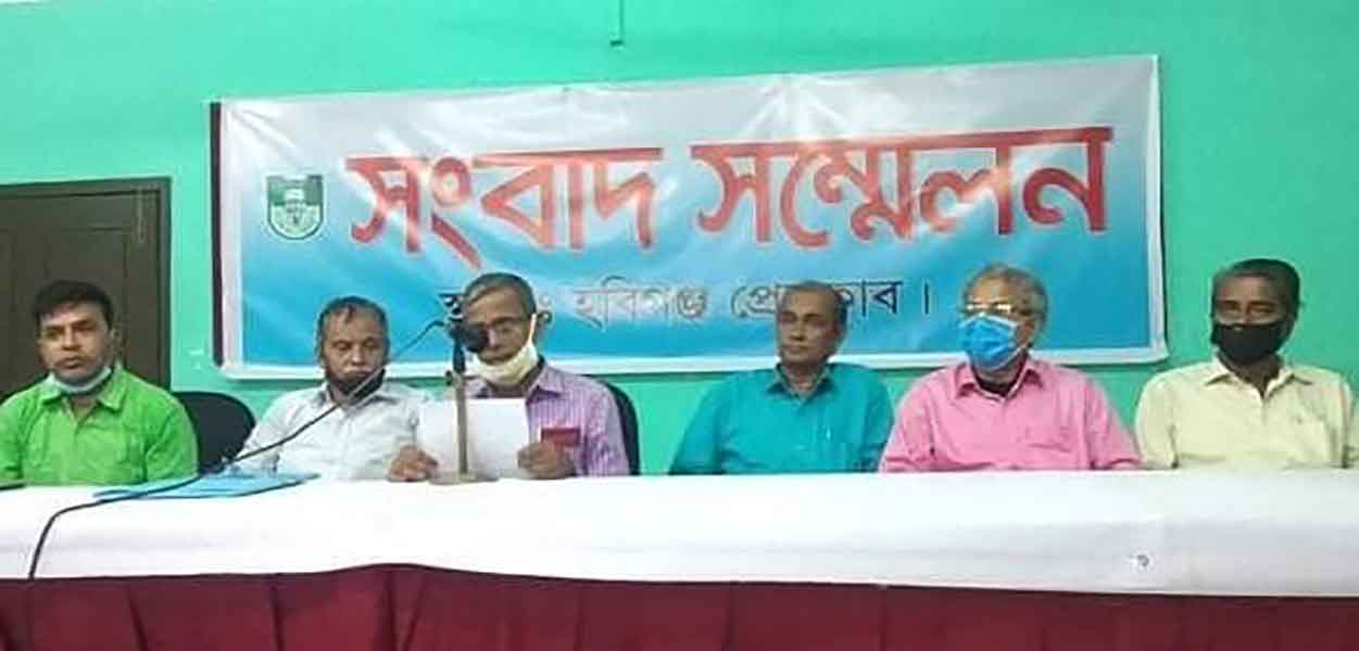 চুনারুঘাটে মন্দিরের প্রায় কোটি টাকা আত্মসাৎ চুনারুঘাটে মন্দিরের প্রায় কোটি টাকা আত্মসাৎ