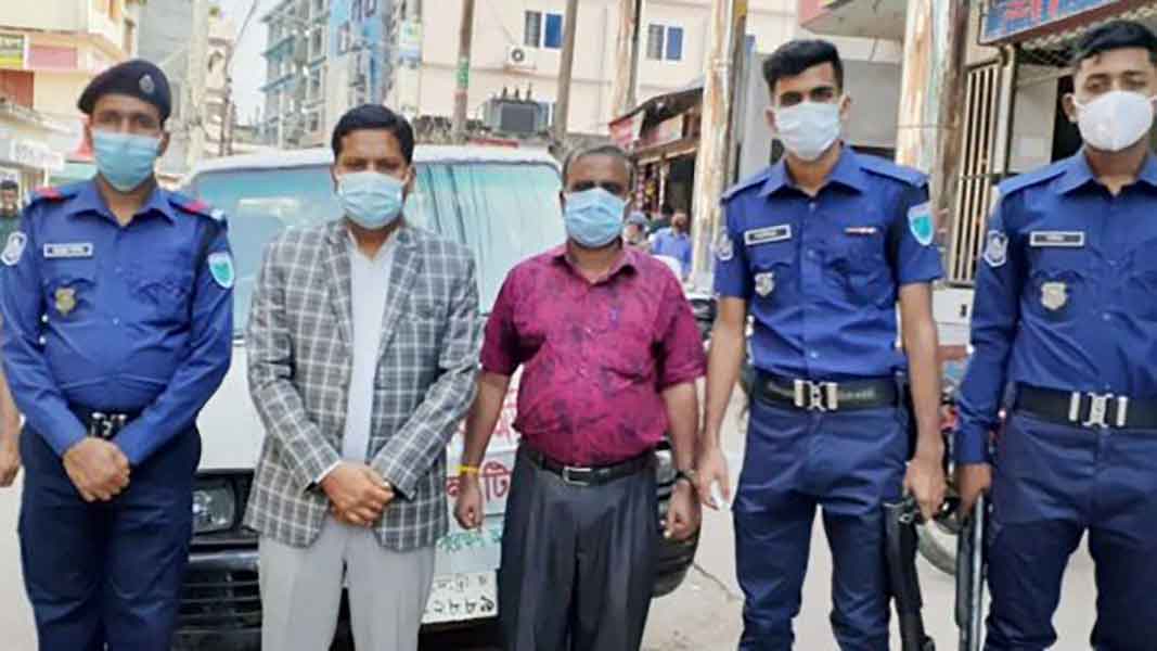 শহরের দুই হোটেলকে ৪০ হাজার টাকা জরিমানা