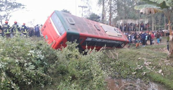নবীগঞ্জে সড়ক দূর্ঘটনায় নিহত ৮