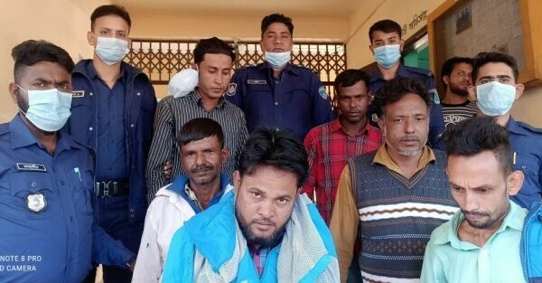 নবীগঞ্জে ৬ জুয়ারি আটক