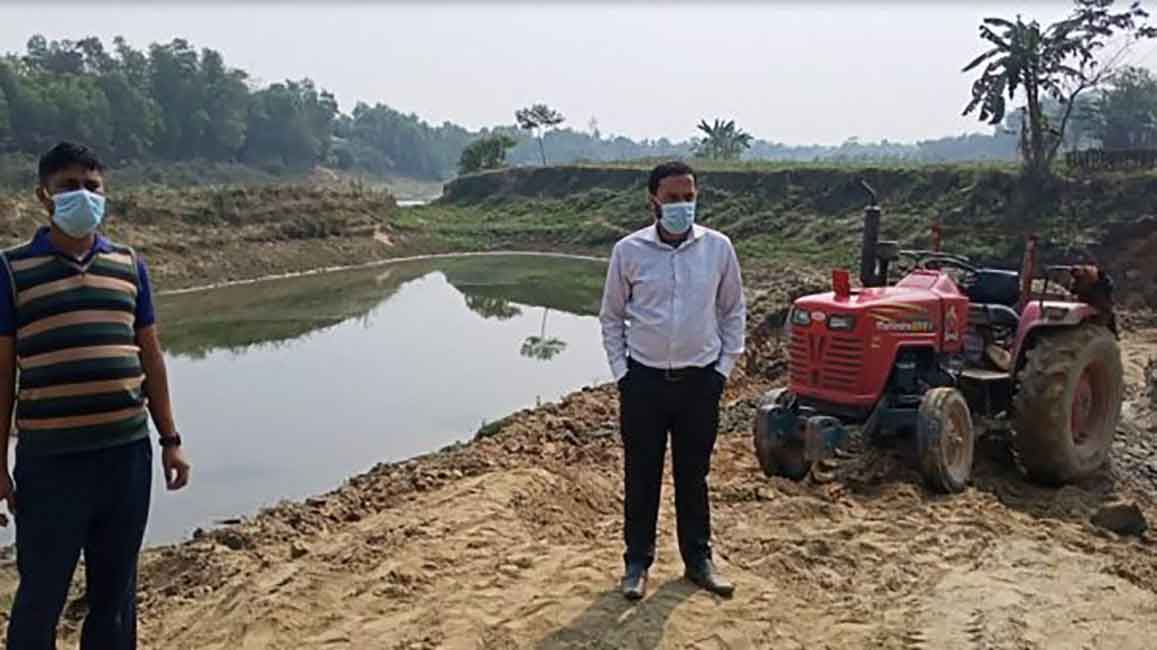 শায়েস্তাগঞ্জে-বালু-ব্যবসায়ীকে-জরিমানা2 শায়েস্তাগঞ্জে-বালু-ব্যবসায়ীকে-জরিমানা