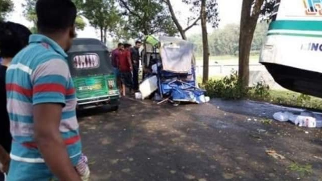 শায়েস্তাগঞ্জে বাস-টমটম সংঘর্ষে নিহত ১