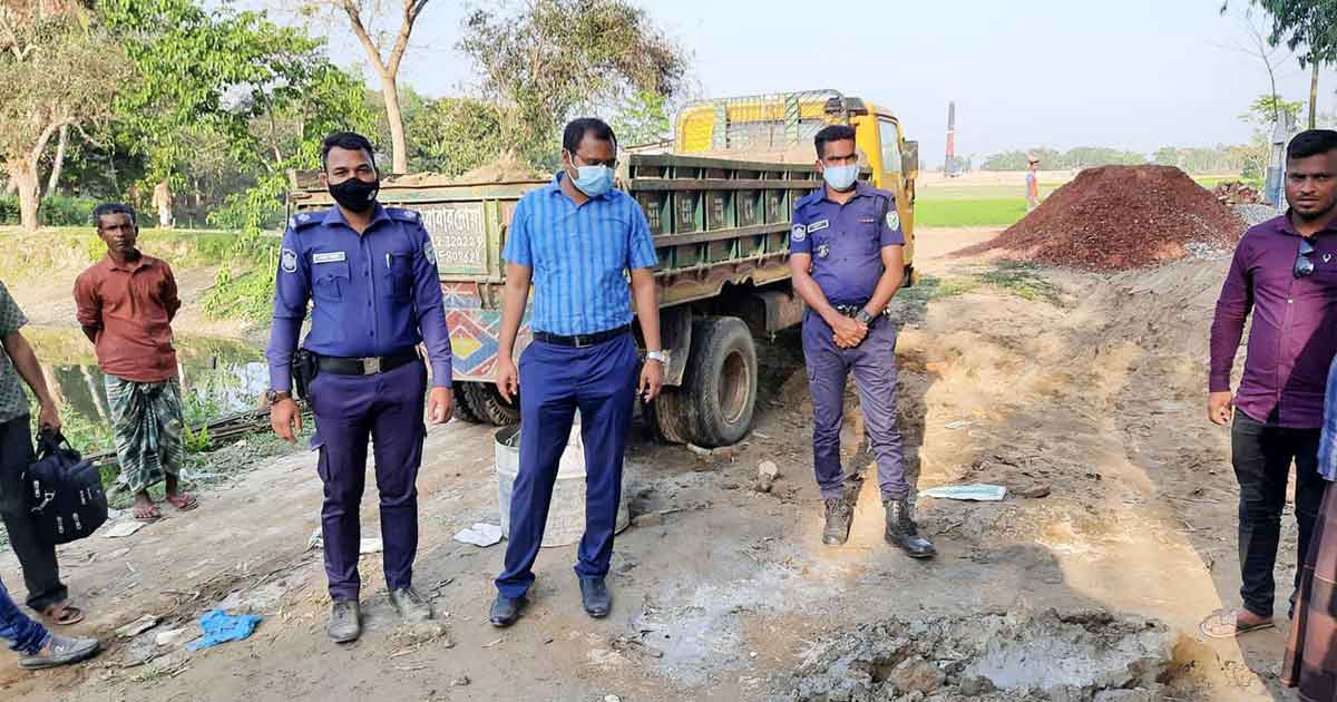 নবীগঞ্জে অবৈধভাবে বালু উত্তোলনের দায়ে ২ জনকে ১ বছর করে কারাদন্ড: ট্রাক জব্দ