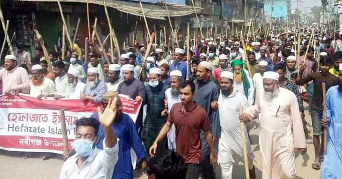 নবীগঞ্জে-হরতালের-সমর্থনে-ফজরের-নামাজের-পরই-হেফাজত-নেতাকর্মীরা-রাস্তায়-2 নবীগঞ্জে শান্তিপূর্ণ হরতাল পালিত