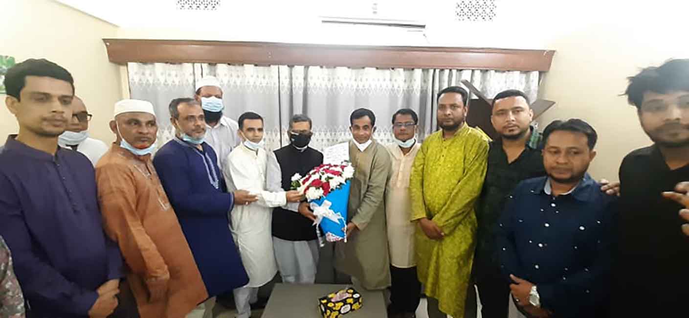 প্রতিমন্ত্রী-মাহবুব-আলীর-সাথে-মেয়র-সেলিমের-শুভেচ্ছা-বিনিময় প্রতিমন্ত্রী মাহবুব আলীর সাথে মেয়র সেলিমের শুভেচ্ছা বিনিময়