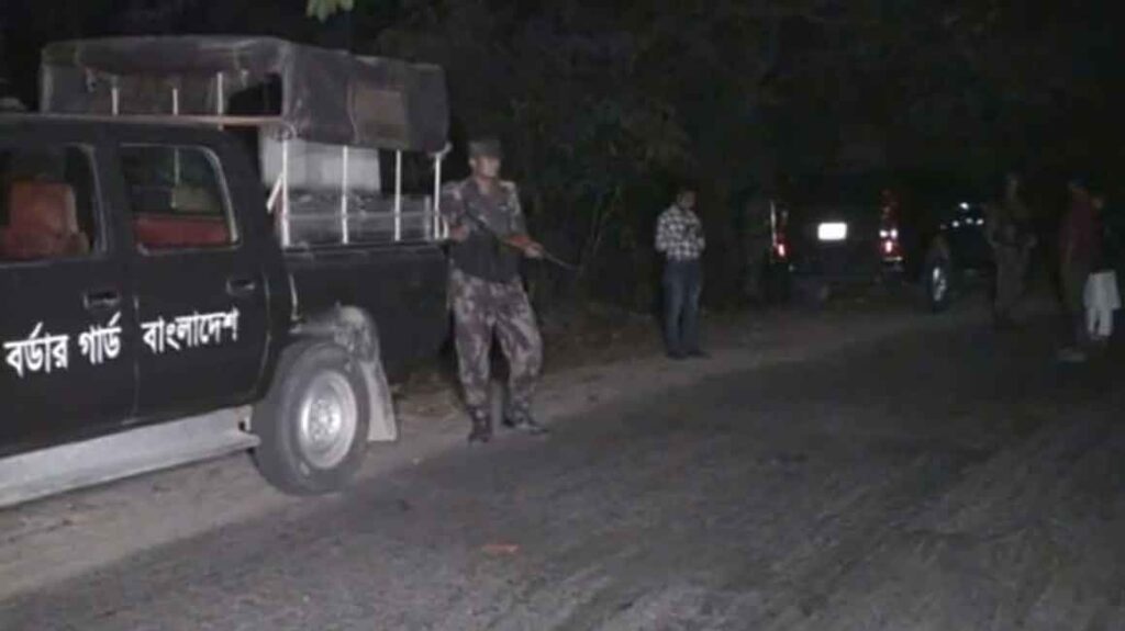 সাতছড়িতে এবার অস্ত্রের সন্ধানে নেমেছে বিজিবি