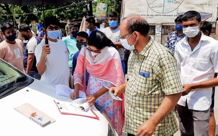 মাধবপুরে গণপরিবহনে স্বাস্থবিধি ও নির্দেশনা না মানায় জরিমানা