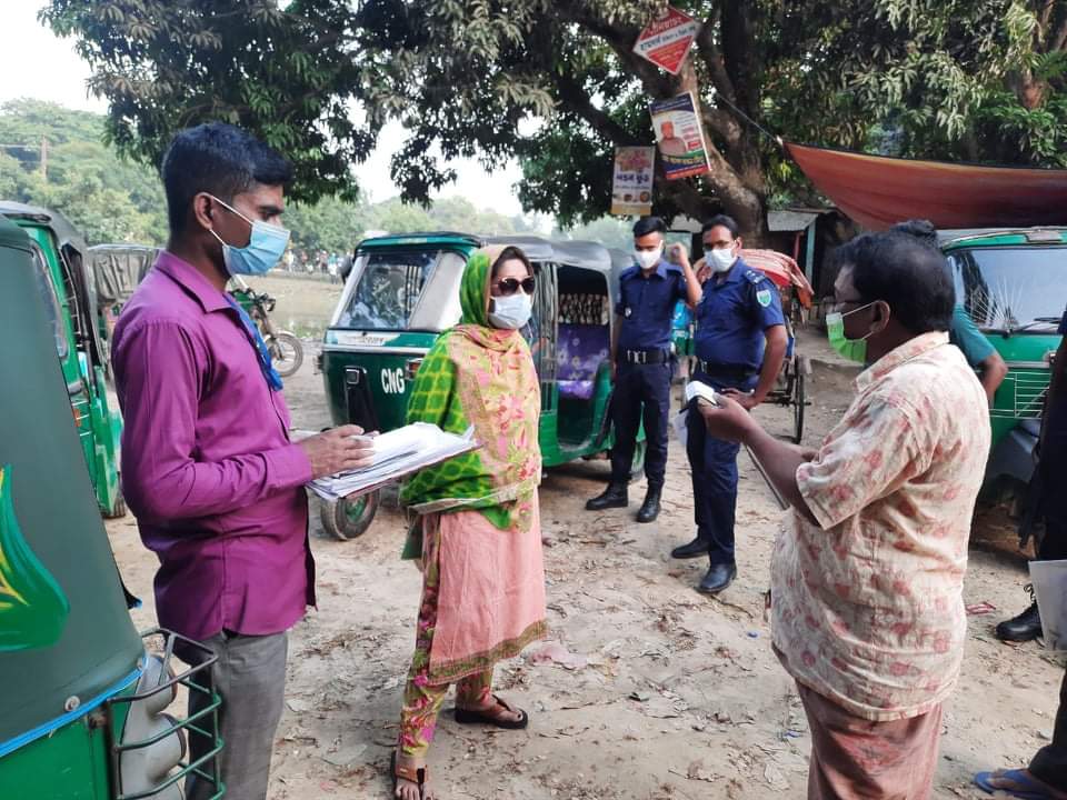 আজ ৪৯ জনকে জেলা প্রশাসনের জরিমানা