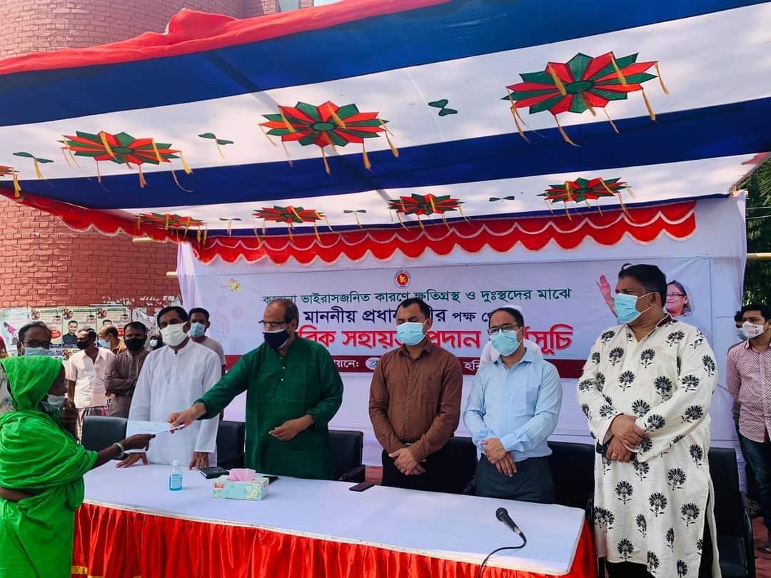 করোনাবিরোধী ঐক্যবদ্ধ লড়াইয়েসবাই স্বাস্থ্যবিধি অনুসরণ করুণ - এমপি আবু জাহির করোনাবিরোধী ঐক্যবদ্ধ লড়াইয়ে সবাই স্বাস্থ্যবিধি অনুসরণ করুণ - এমপি আবু জাহির