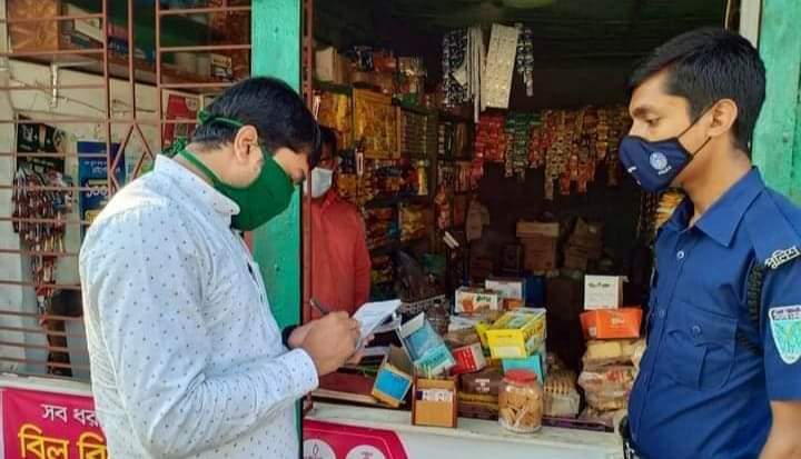 লাখাইয়ে ৩ ব্যবসায়িকে জরিমানা লাখাইয়ে ৩ ব্যবসায়িকে জরিমানা