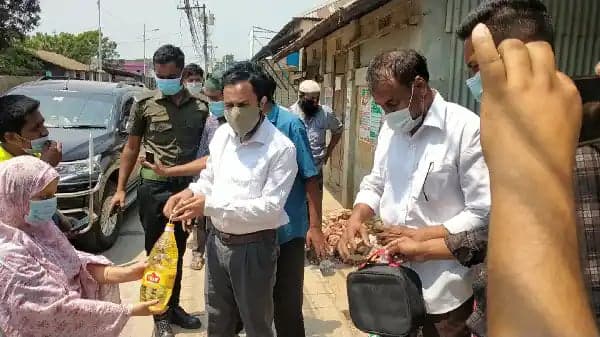 শায়েস্তাগঞ্জে টিসিবির পণ্য উদ্বোধন