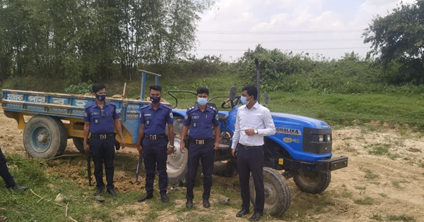 অবৈধভাবে বালু ও মাটি উত্তোলনের জন্য মাধবপুরের ছাতিয়ানে এক ব্যক্তিকে জরিমানা