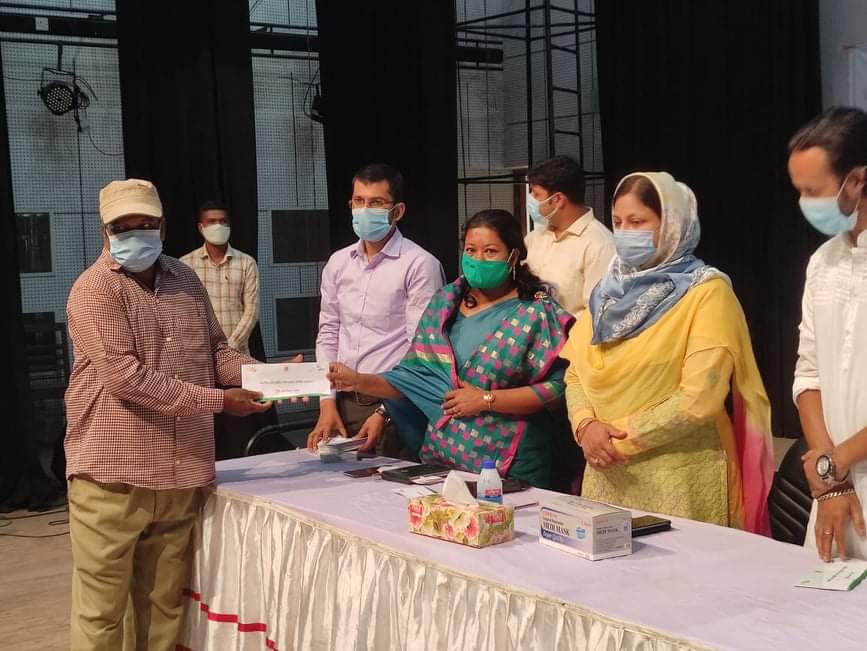 হবিগঞ্জে সাংস্কৃতিক কর্মীদের মধ্যে মানবিক সহয়তা প্রদান