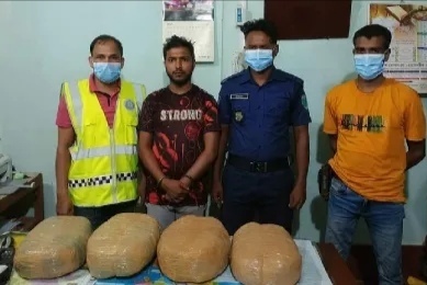 মাধবপুরে গাঁজাসহ পাচারকারী আটক