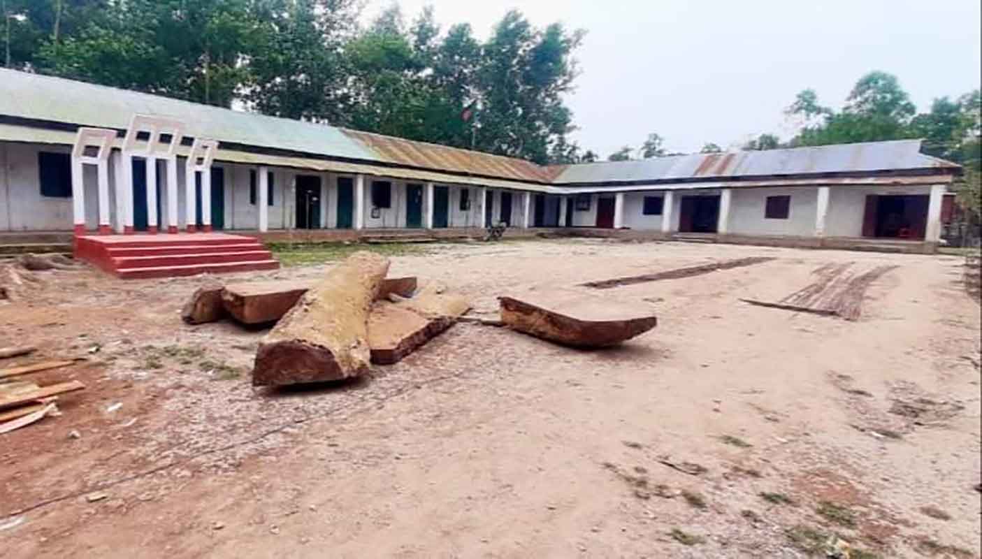 শিক্ষা মন্ত্রণালয়ের বিশেষ অনুদান পেল হবিগঞ্জের উচাইল আদর্শ উচ্চ বিদ্যালয়