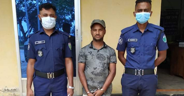 শায়েস্তাগঞ্জে ৫০ পিস ইয়াবা সহ মাদক ব্যবসায়ী গ্রেফতার