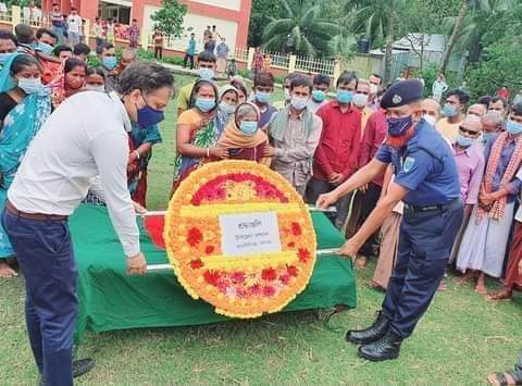 আজমিরীগঞ্জে গার্ড অব অনার দিয়ে মুক্তিযোদ্ধাকে সমাহিত