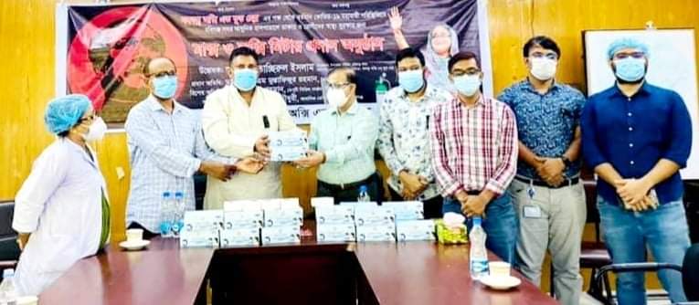 বঙ্গবন্ধু অক্সি এন্ড ফুড হেল্প এর পক্ষ থেকে মাস্ক এবং অক্সি মিটার প্রদান
