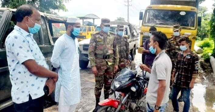 বিধিনিষেধ বাস্তবায়নে জেলা প্রশাসনের টহল ও মোবাইল কোর্ট