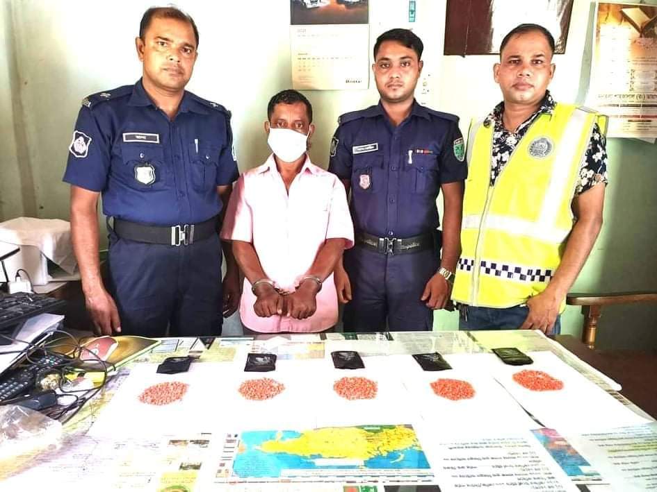 মাধবপুরে ইয়াবাসহ মাদক কারবারি আটক, সিএনজি অটোরিকসা জব্দ