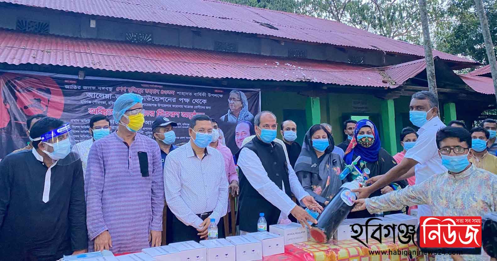 প্রয়োজনেই মিলবে আলেয়া জাহির ফাউন্ডেশনের অক্সিজেন সিলিন্ডার প্রয়োজনেই মিলবে আলেয়া-জাহির ফাউন্ডেশনের অক্সিজেন সিলিন্ডার