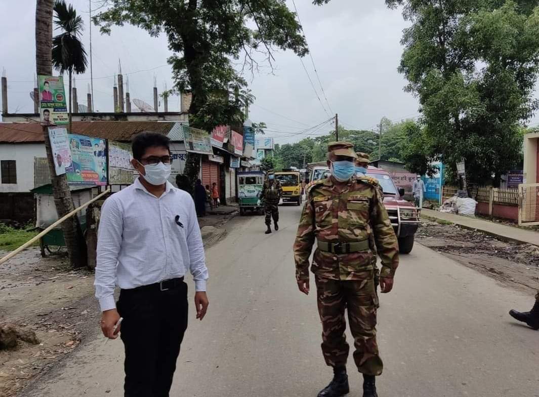 লাখাইয়ে লকডাউন নিয়ন্ত্রণে মোবাইল কোর্ট পরিচালনা