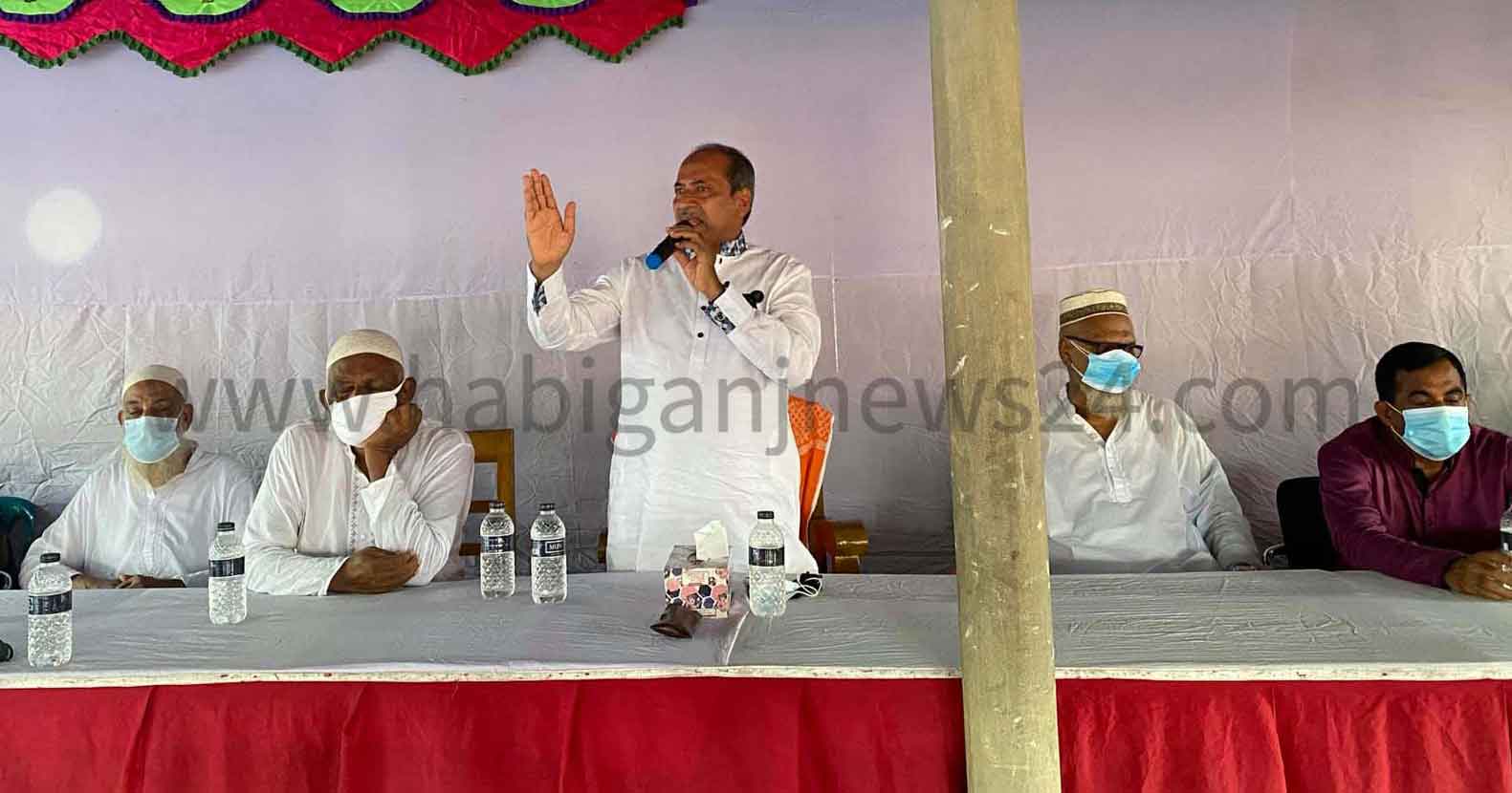 লোকড়ায় দীর্ঘদিনের বিরোধ নিষ্পত্তি করলেন এমপি আবু জাহির লোকড়ায় দীর্ঘদিনের বিরোধ নিষ্পত্তি করলেন এমপি আবু জাহির ৪