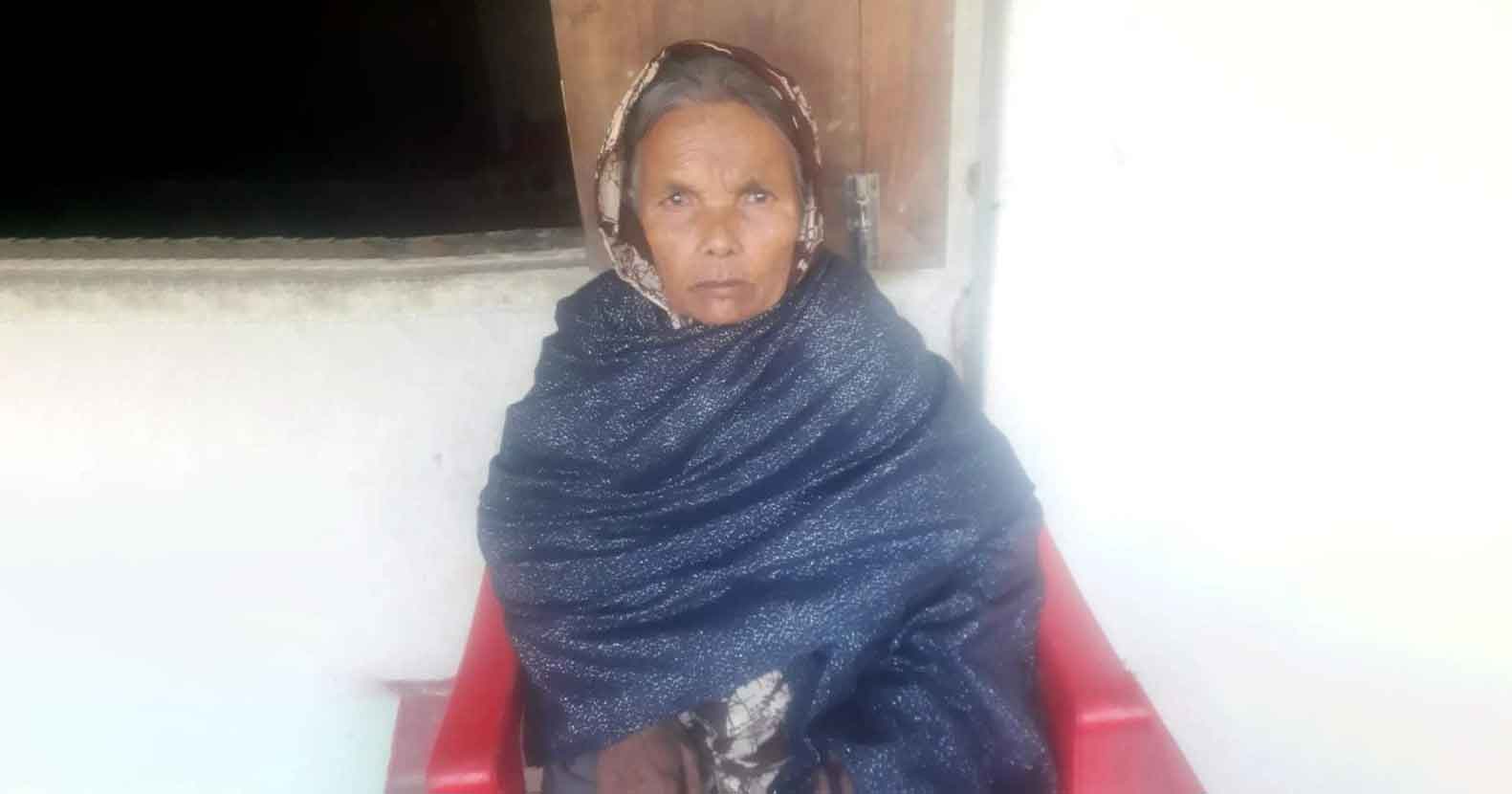 ৭৬ বছর বয়সেও জুটেনি বয়স্ক কিংবা বিধবা ভাতার কার্ড