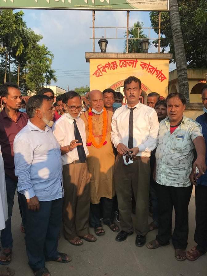 received_267479335262508 কারাগার থেকে মুক্তির পর কয়েকশতাধীক গাড়ী শোভাযাত্রায় নবীগঞ্জ উপজেলা আ'লীগ সভাপতি চেয়ারম্যান মুকুলকে সংবর্ধনা